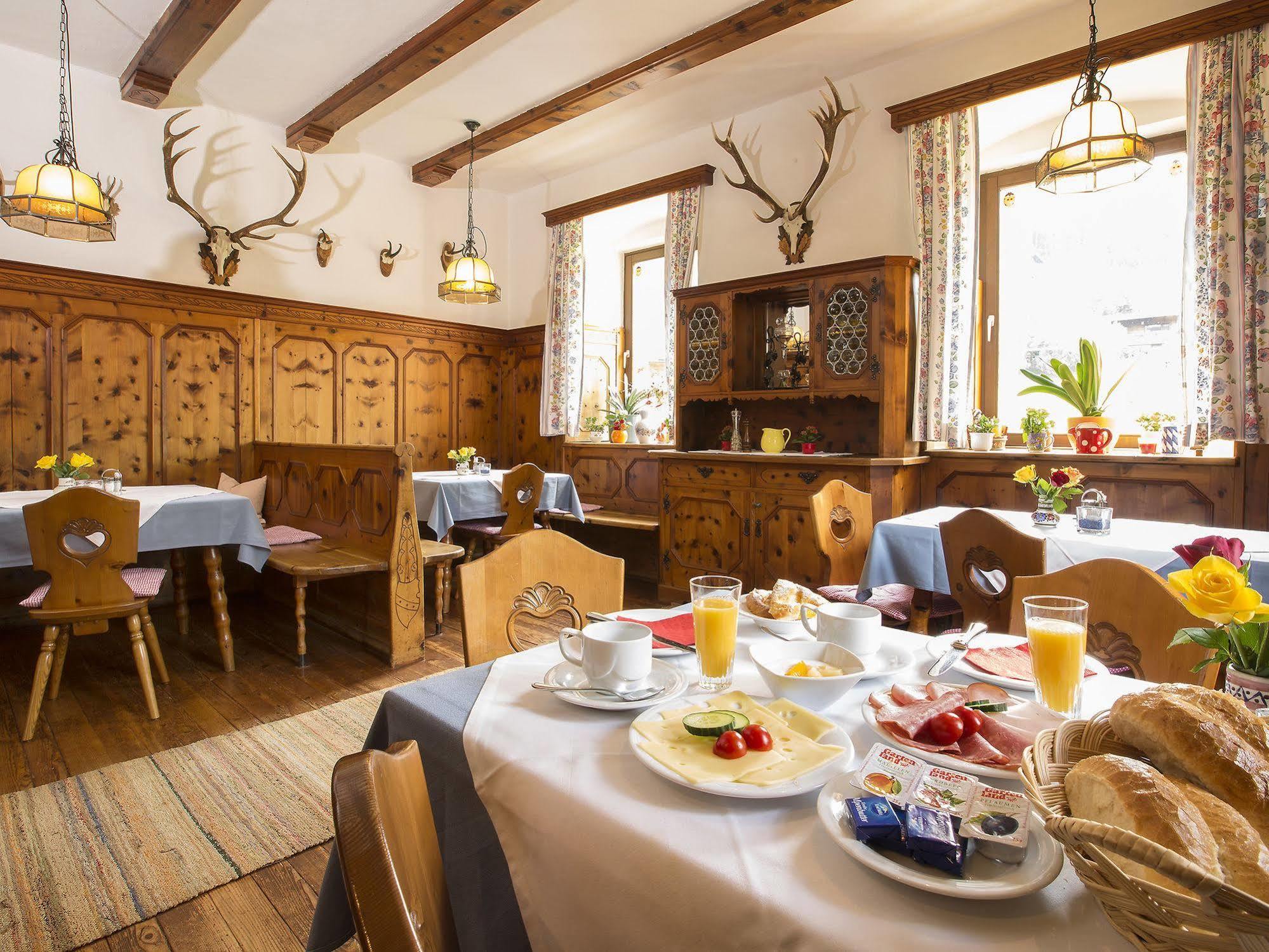 Hotel Gasthof Stefansbruecke Mutters Ngoại thất bức ảnh